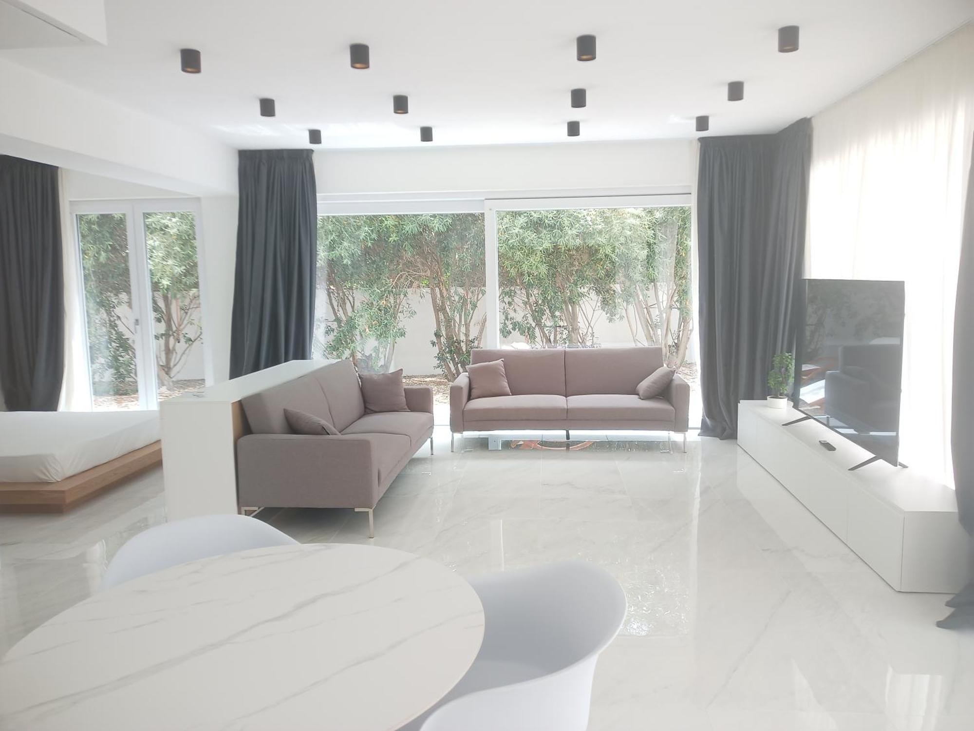 Smart Luxury Suites & Apartments Орозеи Екстериор снимка