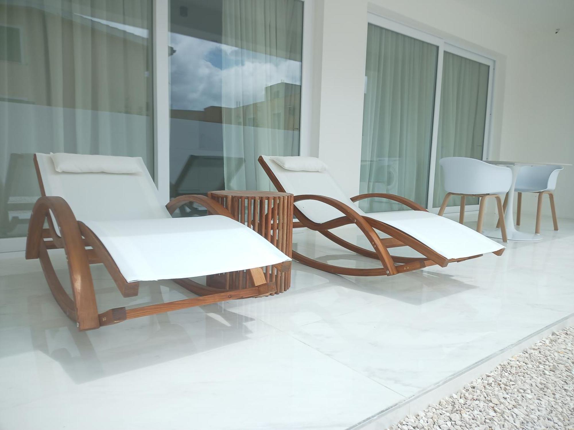 Smart Luxury Suites & Apartments Орозеи Екстериор снимка